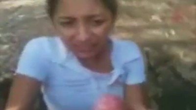 Outdooril Kathaliai Oothu Vinthai Vaaiyil Ootri Kudika